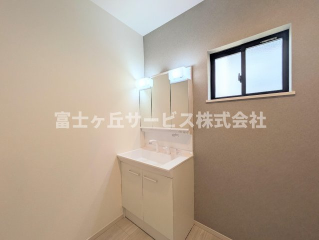 【独立洗面台】 | 浜松市浜名区内野台1丁目 新築一戸建て | 独立洗面台です