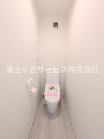 【トイレ】 | 浜松市浜名区内野台1丁目 新築一戸建て | １F2F同タイプのトイレがあります