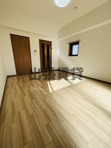 仲介手数料0円！Proudearの居間・リビング