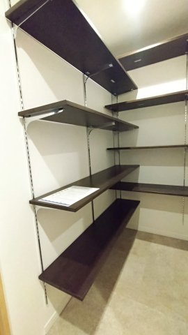 リーベスト保土ケ谷D棟の収納