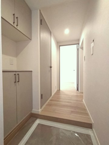 ベルヴィーユ百合ヶ丘の玄関