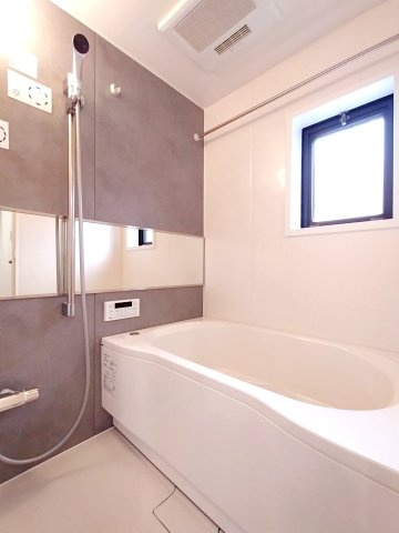 ベルヴィーユ百合ヶ丘の浴室