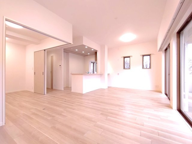 サンアリーナ相模原西門桜通りの居間・リビング