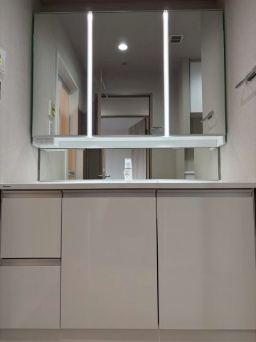 マイキャッスル淵野辺エクセレントステージの居間・リビング