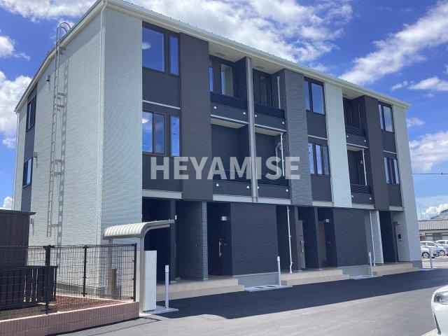 アインツ　ホワイト