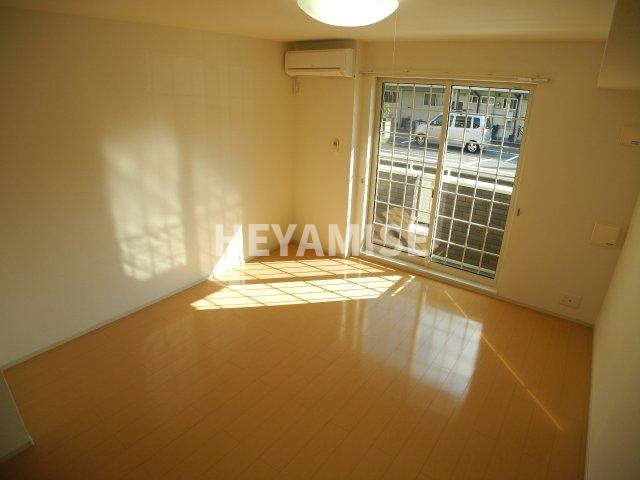 グラシアスの内装|※室内画像は別号室のもの