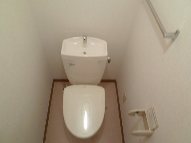 エスポワールＡのトイレ|清潔感のあるトイレです