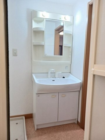 エストレーノｋｏｅｉの洗面所|広い洗面スペース
