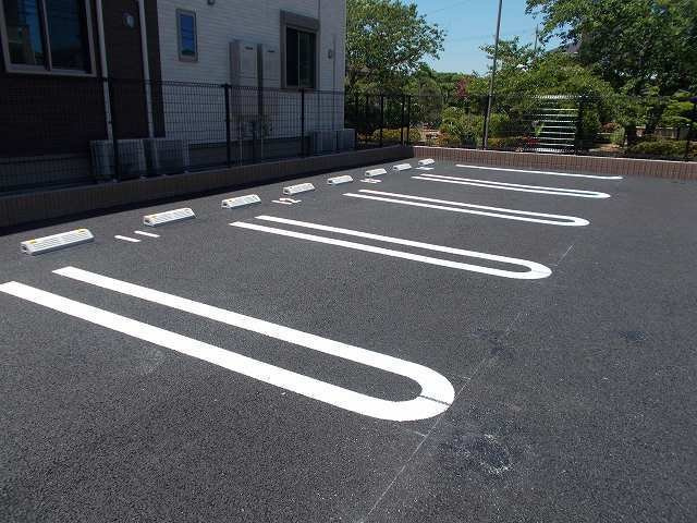 雅の駐車場|駐車場があります