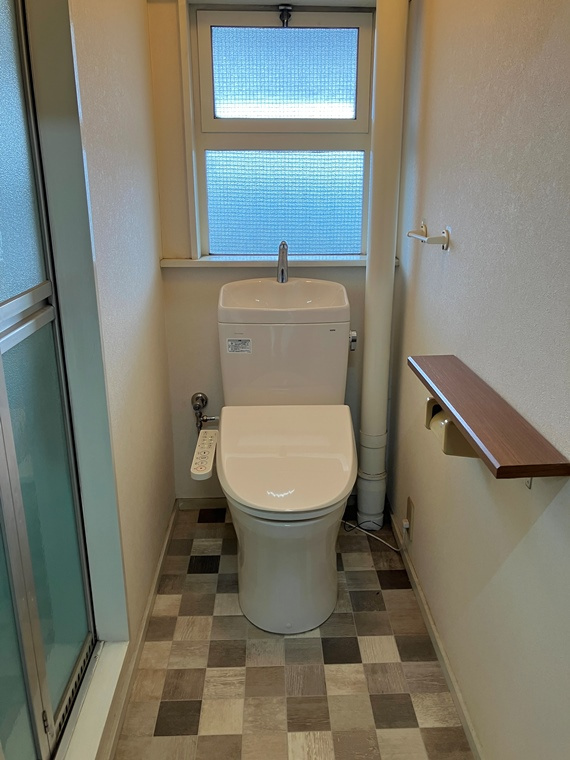 時崎ビルのトイレ