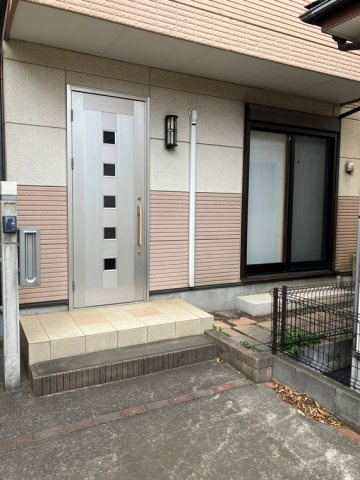 指扇戸建のエントランス