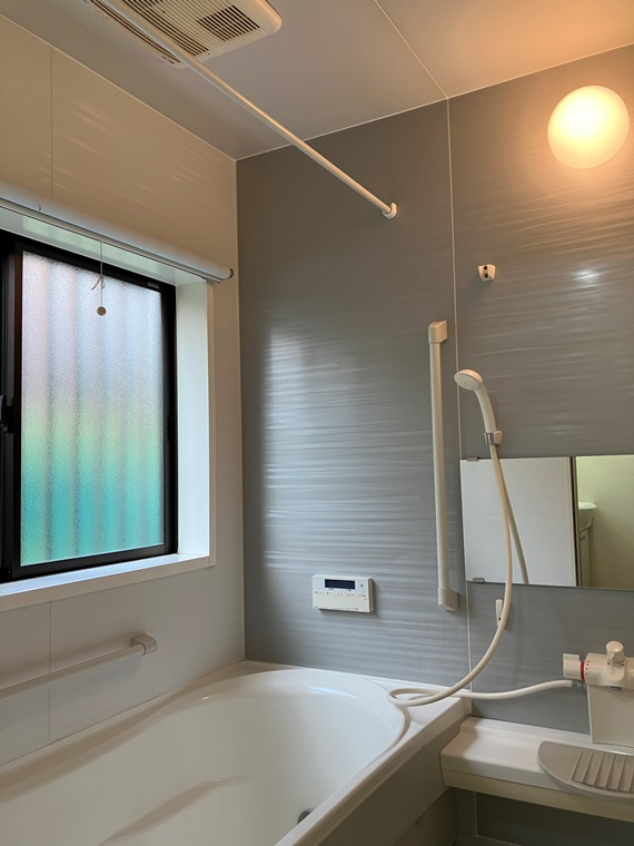 指扇戸建の浴室