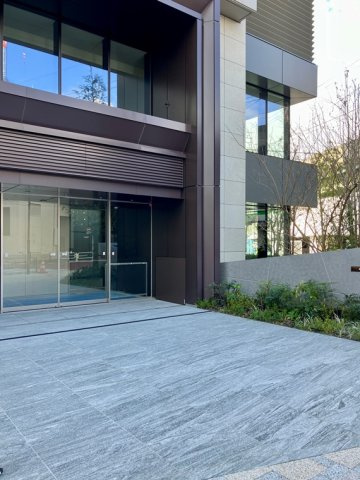 プラウドタワー小岩フロントのエントランス