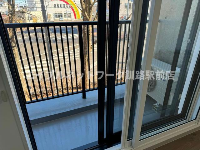 OBER白金（オーベルシロガネ）のバルコニー