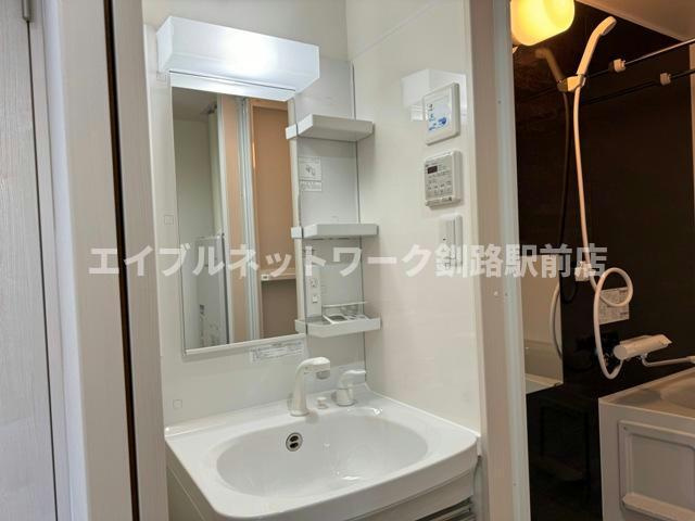 OBER白金（オーベルシロガネ）の洗面所