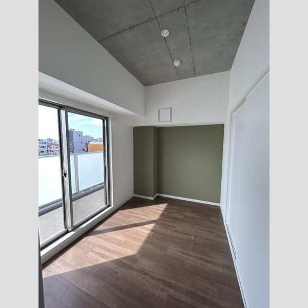 ルビアス上小阪の洋室