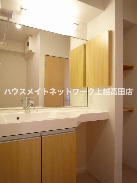 ル・ヴァヌルー　Ⅰの洗面所|洗面所