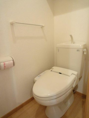 【トイレ】 | クリエンテ | 清潔感のあるトイレです