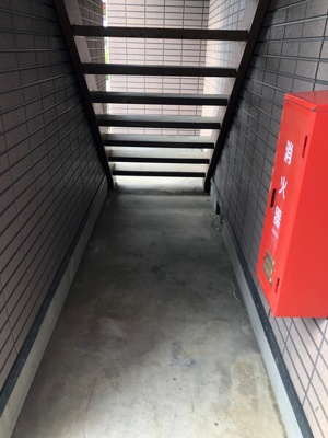 【その他】 | 美光ハイツ | 階段下に駐輪スペース