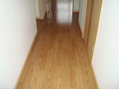 【内装】 | VillaRosa | 廊下