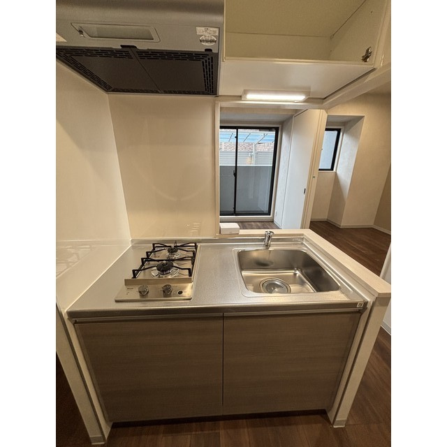 ブロード服部天神駅前レジデンスのキッチン