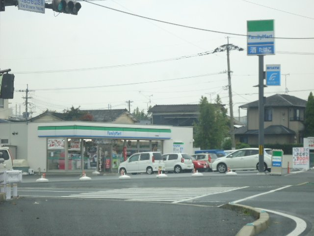 ラフィーネAの周辺|ファミリーマート久留米梅満店まで730ｍ