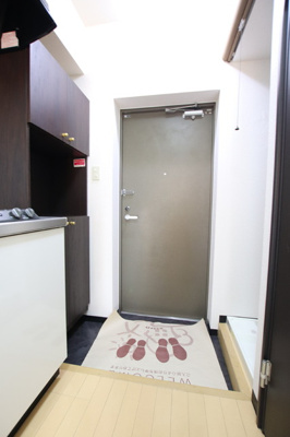 下駄箱横にあり　玄関