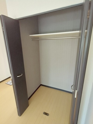 洋室のクローゼット