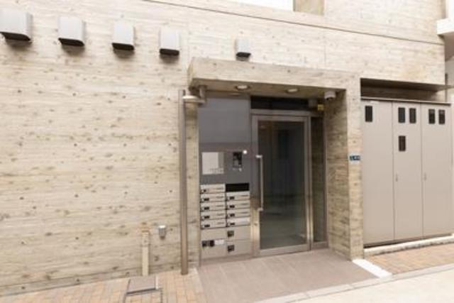 ラディーチェ芝のエントランス