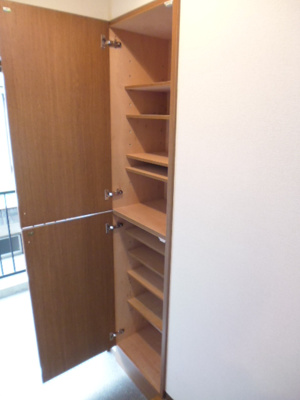 ★たっぷり収納できる下駄箱★