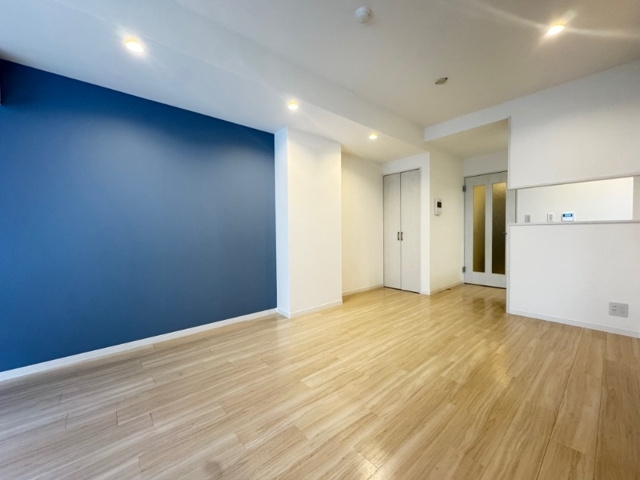 新品家具付きマンション中央町14(KaGood東京)の居間・リビング