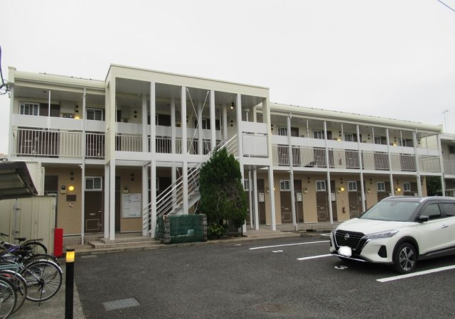 レオパレスサンピュアⅠの外観