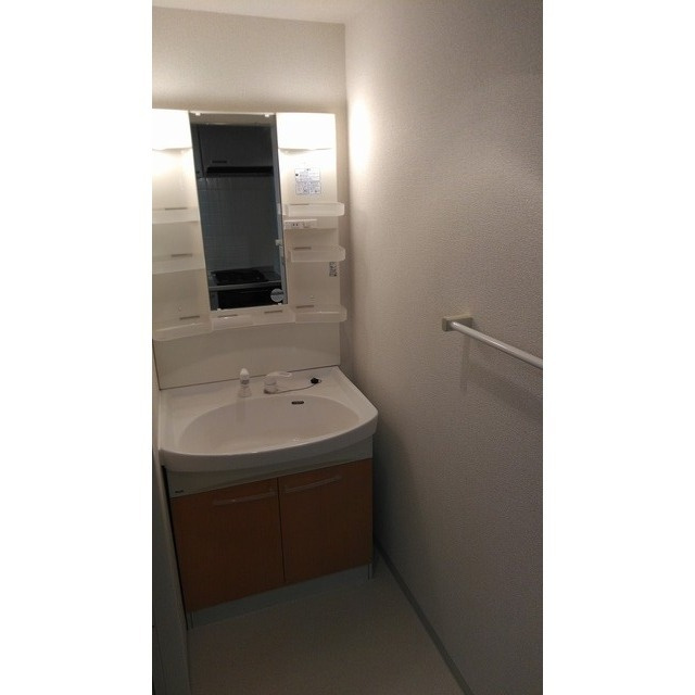 メゾンドロゼの洗面所