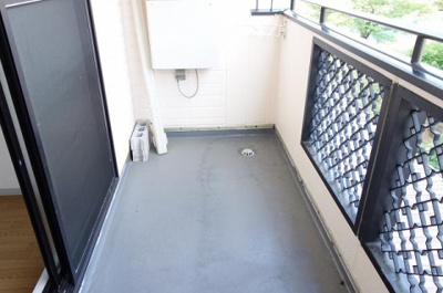 【バルコニー】 | トリヴァンベール桜井