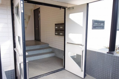 【エントランス】 | トリヴァンベール桜井