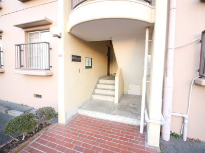 【エントランス】 | 磐手ハイツ