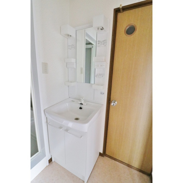 ロイヤルハイツコジマの洗面所