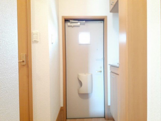 シエル黒瀬Ⅲの玄関|明るい玄関です