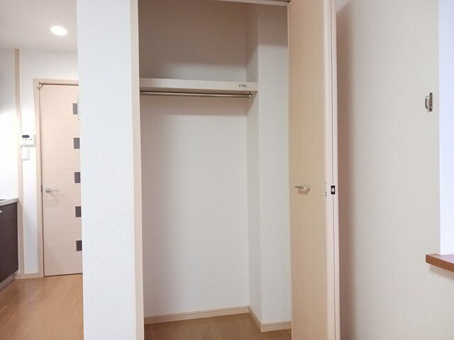 アンソレイユＢの収納|こまごまとしたものを収納できそうですね