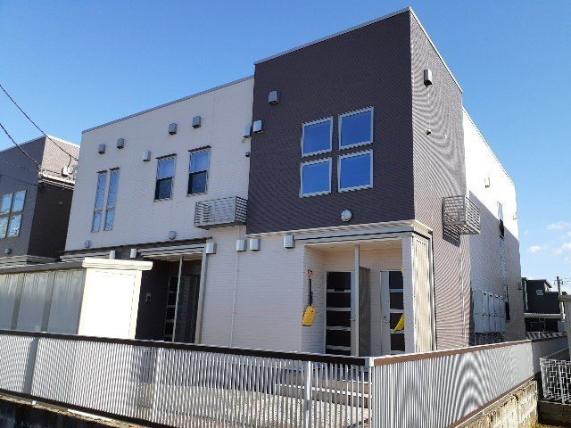 カーサ　レジーナⅡの外観|外観は落ち着いています