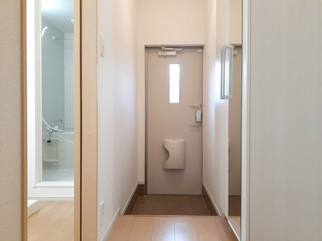 アプローズ・ムーンの玄関|毎日通る玄関はこちらです