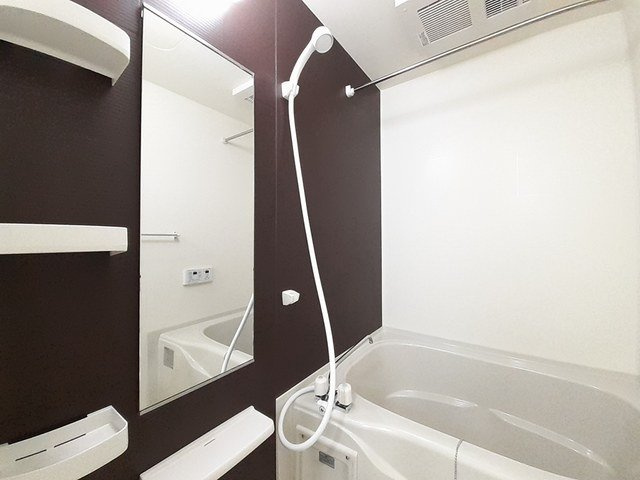 アメージング藍の浴室|日々の暮らしに欠かせないお風呂です