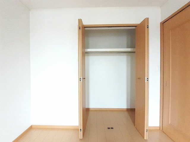 ピュアー・ファミーユＢの収納|たっぷりとした収納スペースです