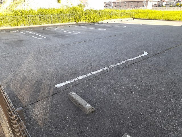 宮の杜の駐車場|カースペースがあります