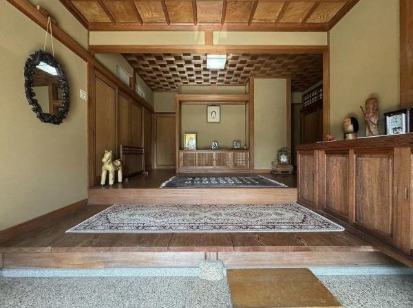 【玄関】 | 須磨区高倉台5丁目　中古戸建