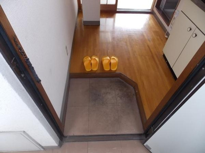 【玄関】 | HIT | 写真は過去の別のお部屋のものです。