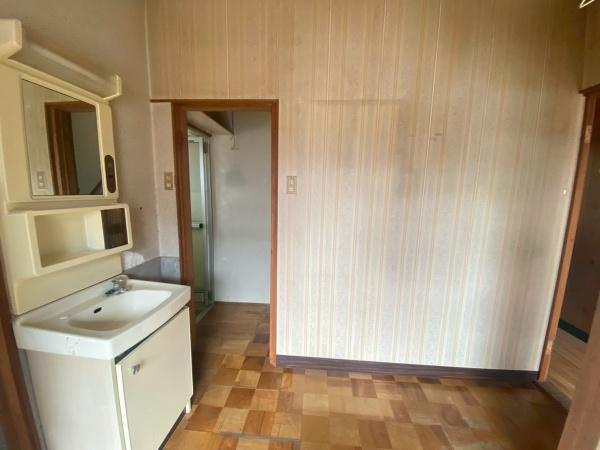 和歌山市和歌浦東１丁目の中古一戸建の独立洗面台