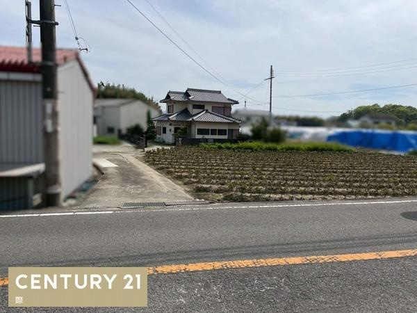 貴志川町岸宮　戸建　オーナーチェンジ物件の前面道路含む現地写真
