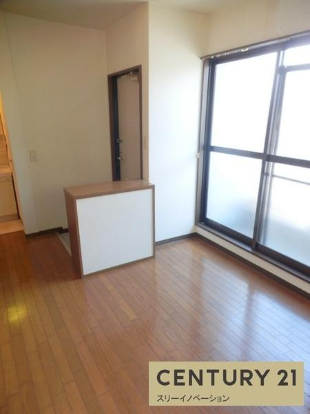 サンネイションの洋室