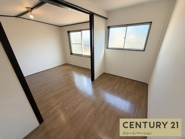 花谷マンションの洋室